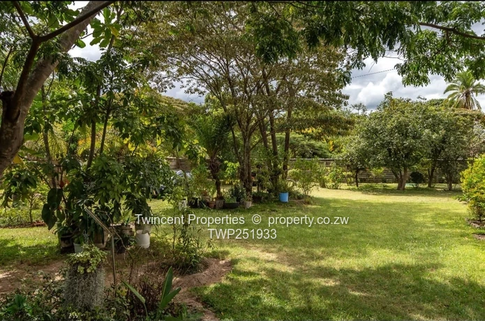 Parktown, Waterfalls 