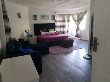 10 Bedroom House