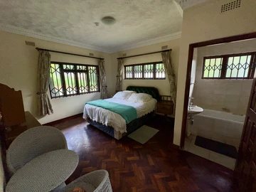 Elegant Family Home with Luxurious Amenities in  Chisipite