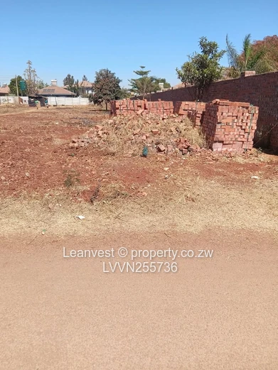 2000 m2 Stand in Mount Pleasant Heights - Tarred Road