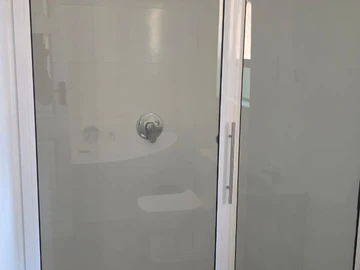 3 Bedroom Flat & Apartment
