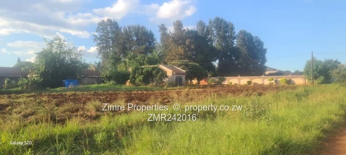 Mt Pleasant Heights vacant stand with a two bed cottage