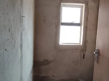 2 Bedroom Flat & Apartment