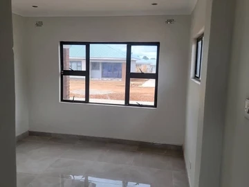 3 Bedroom Garden Flat