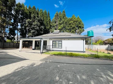 3 Bedroom Flat & Apartment