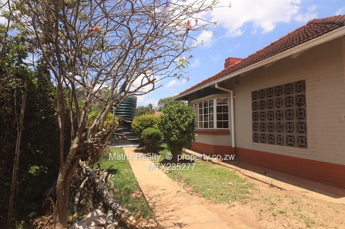 Avondale West House To Let