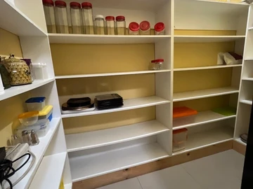 3 Bedroom Flat & Apartment