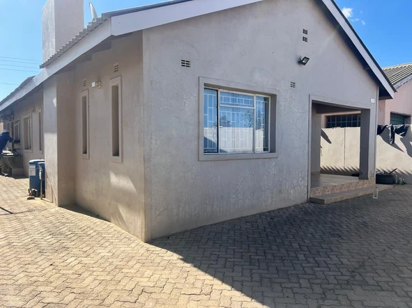 Damofalls Phase 2 House To Let