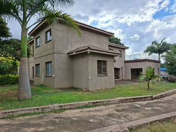 6 Bedroom House