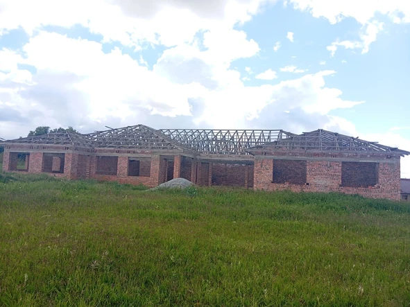 9 Bedroom House
