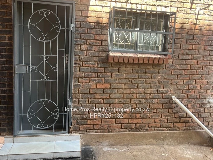 Mufakose House To Let