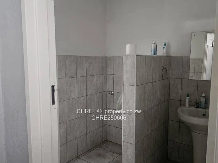 Warehouse To Rent Msasa