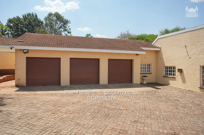 Prime Crn Property/ Harare Drive and Rolf Avenue (Sole Mandate)
