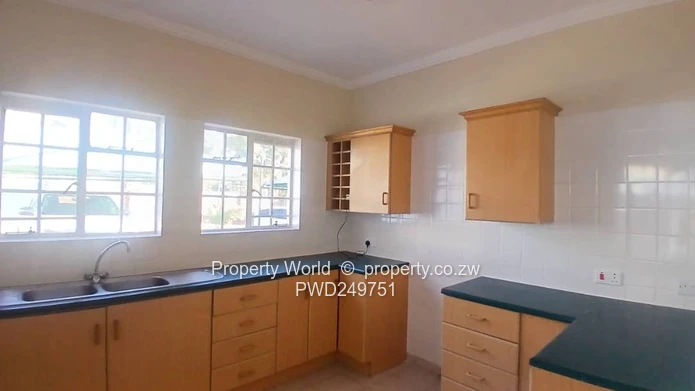 3 Bedroom Cluster To Let In Avondale