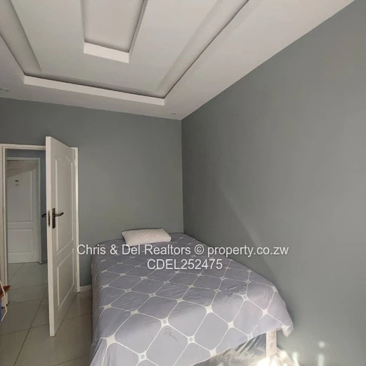 Adylinn - Modern Family Home in a Gated Community