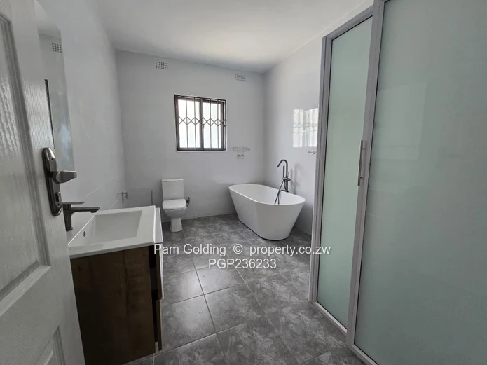 Modern 3-Bedroom Semi-Detached Unit for Rent 