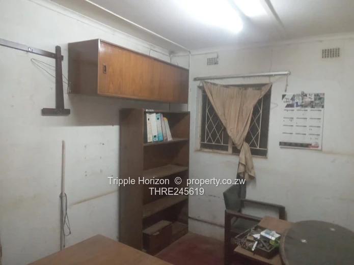 Commercial property for sale in kuwadzana 6, approximately 500m from Bulawayo road 