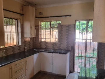 3 Bedroom Garden Flat