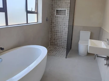 3 Bedroom Garden Flat