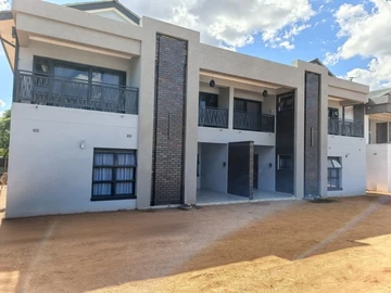 5 Bedroom Townhouse Complex