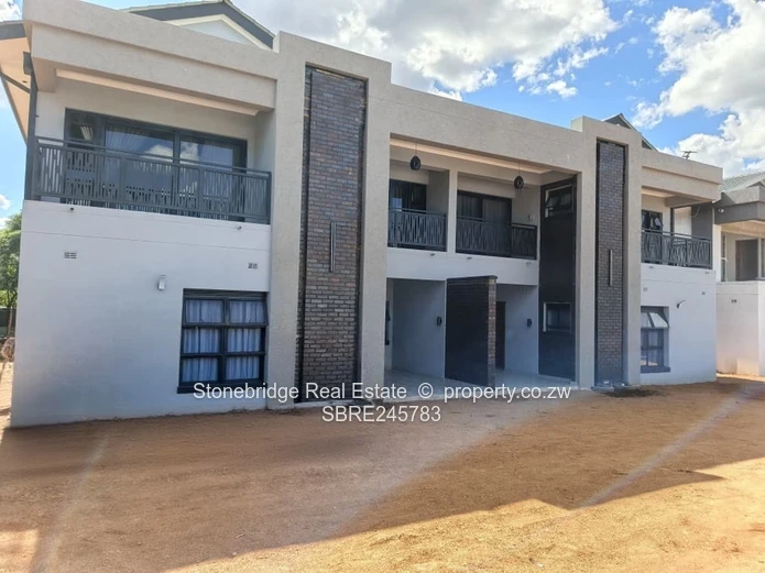 Modern 5 Bedroomed Hillside Townhouse to rent