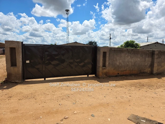 2 Bedroom house with Title deeds  (Sole Mandate)