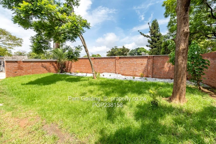 Modern Living in Secure Complex (Sole Mandate)