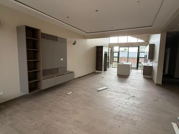 4 Bedroom Garden Flat