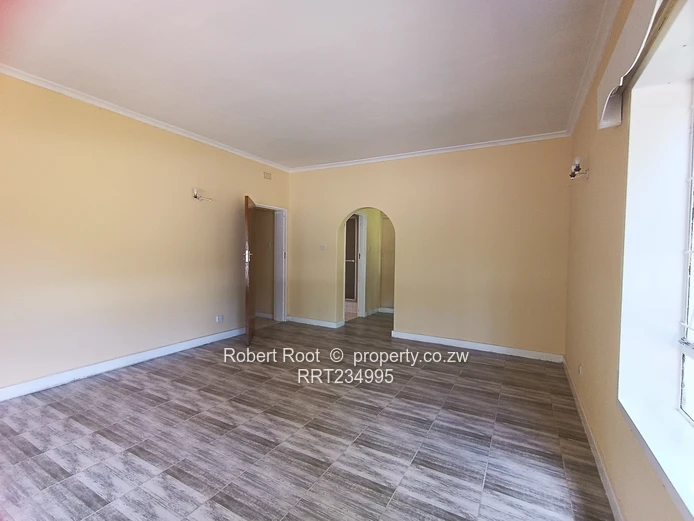 4 bed home in Kamfinsa