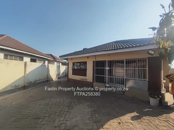House For Online Auction - Starts 9 Nov 2026 (Sole Mandate)