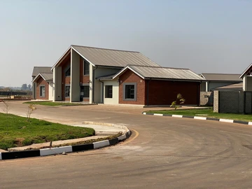 3 Bedroom Flat & Apartment