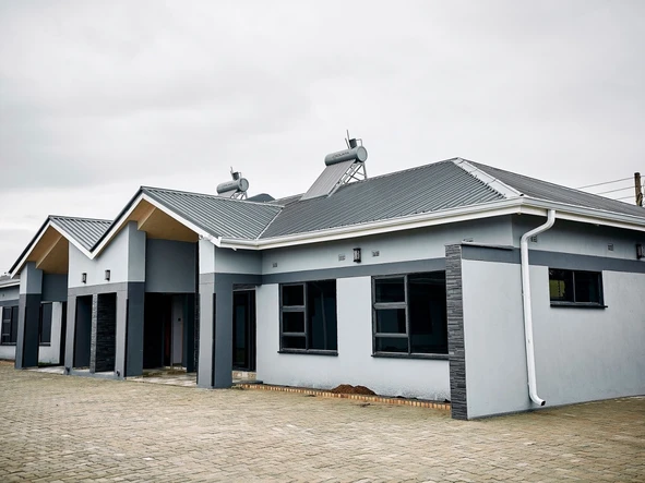 3 Bedroom Garden Flat