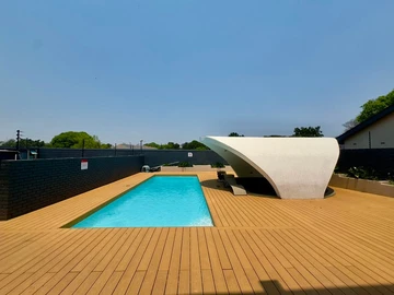 2 Bedroom Flat & Apartment