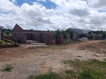 4 Bedroom Garden Flat