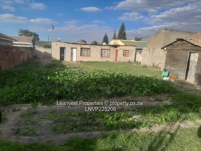 Residential Stand with Title Deeds for Sale
