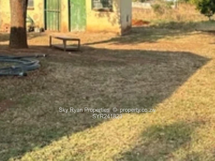 Chinhoyi Orange Groove Property For Sale