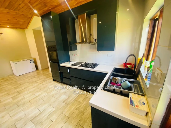 4 Bed House For Rent Close To The Airport Available for 1st of January