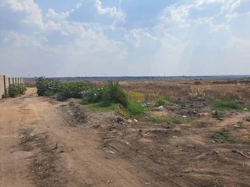 Commercial & Industrial Land