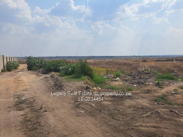 Chitungwiza – 4000sqm Industrial Stand for Sale