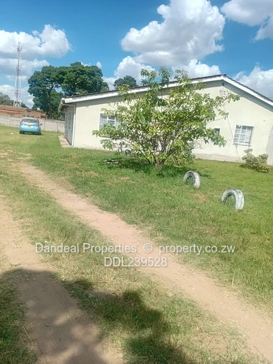 Hatifield-St Andrews Road Near Airport Round About