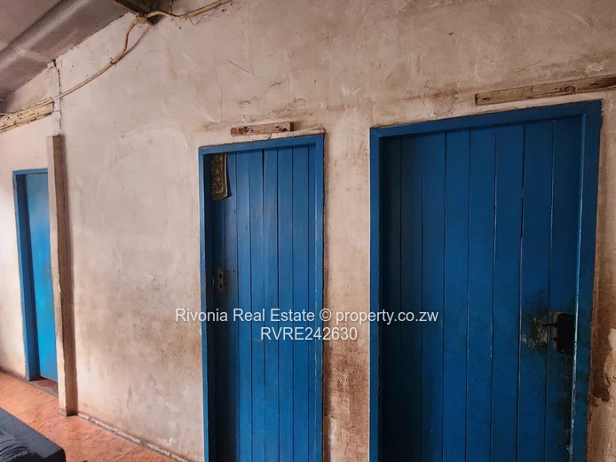 Glen Norah 4-Bed Redbrick Home with Rental Rooms