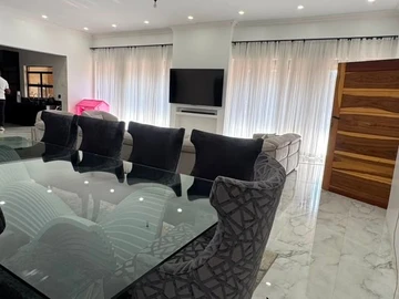 7 Bedroom House