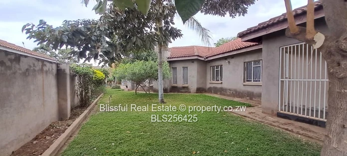 5bedroom house for sale in Chadcombe, Harare