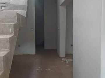 4 Bedroom Garden Flat