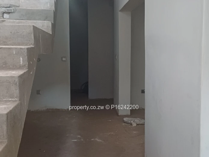 4 Beds, Double Storey Apartment (Sole Mandate)