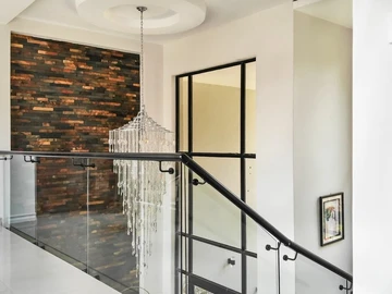 10 Bedroom House