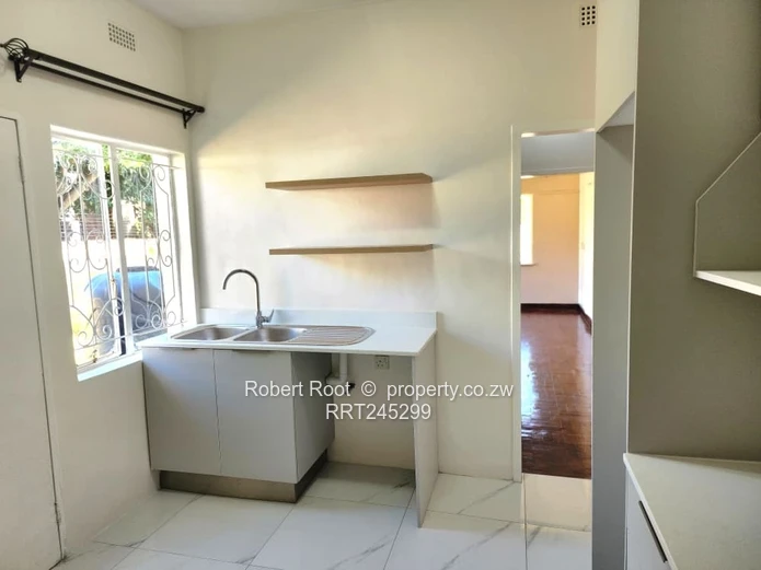 Well Maintained 2 Bedroom Flat To Rent In Avondale