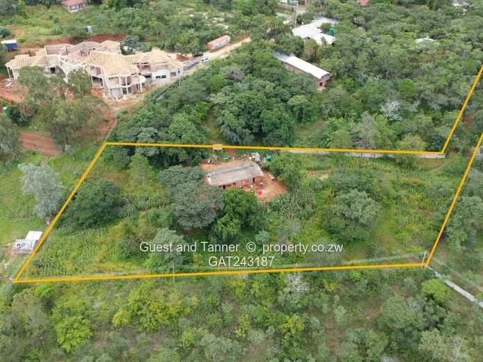 Prime 5000sqm Stand with House for Sale in Hogerty Hill