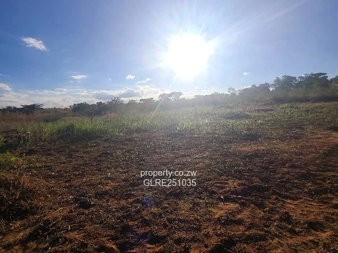 1000m² Crowhill Views Stand – Sunny, Elevated with Distant Hills