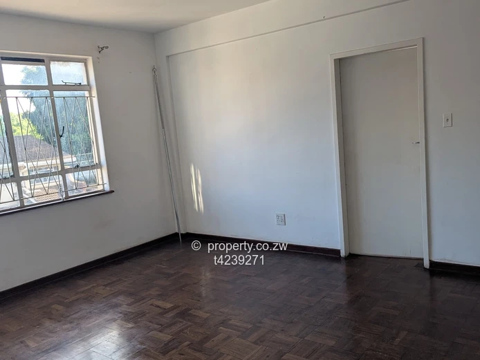 Avenues 1 bedroom flat to rent 